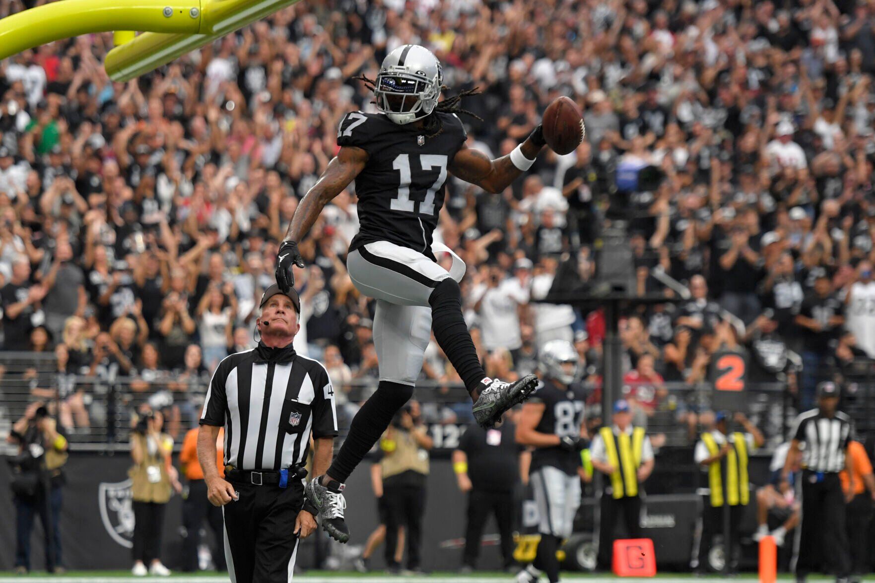 APTOPIX Cardinals Raiders Football